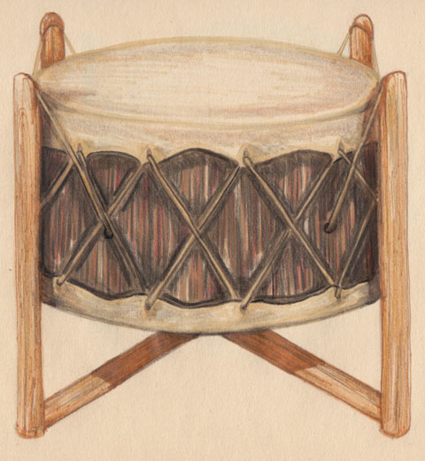 GRAND TAMBOUR (mistikwaskihk) : Tambour circulaire brun fonc�, muni de peaux tendues aux deux extr�mit�s, d�pos� sur un cadre fait de quatre pieux de bois crois�s.